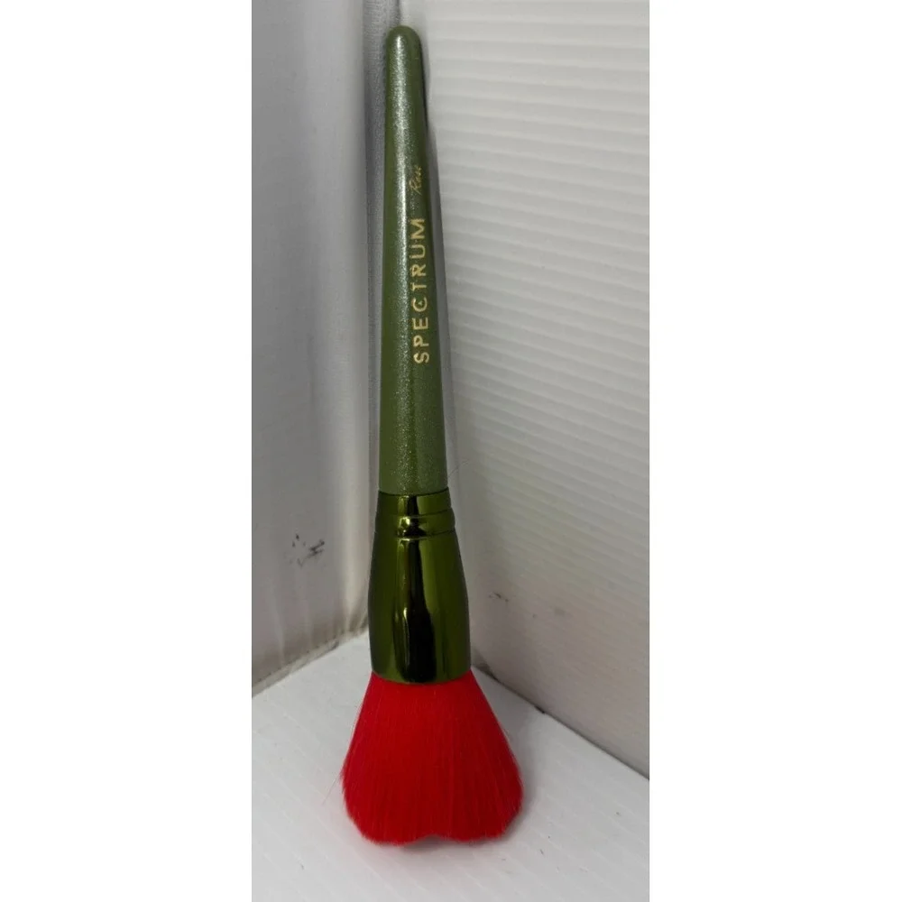 Spectrum Beauty Beauty And The Beast Makeup Rose Brush